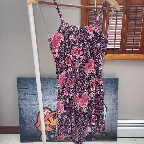 American Eagle Floral Romper - Picture 3 of 4